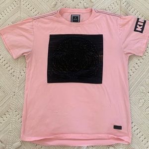 CR-24 Bordo Cromato T-shirt Men's Pink Black Embossed Front Logo Size Large